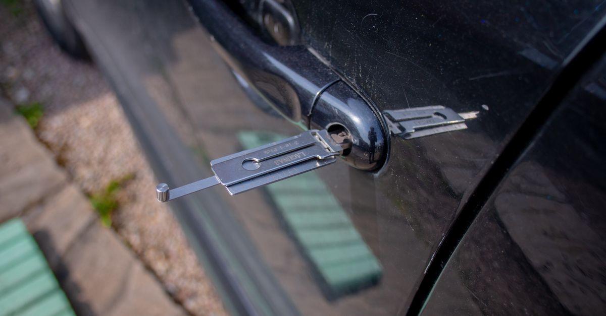 locksmith service technician — Brookhaven Locksmith